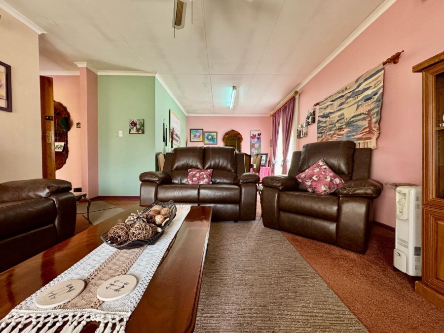 3 Bedroom Property for Sale in Barry Hertzog Park KwaZulu-Natal