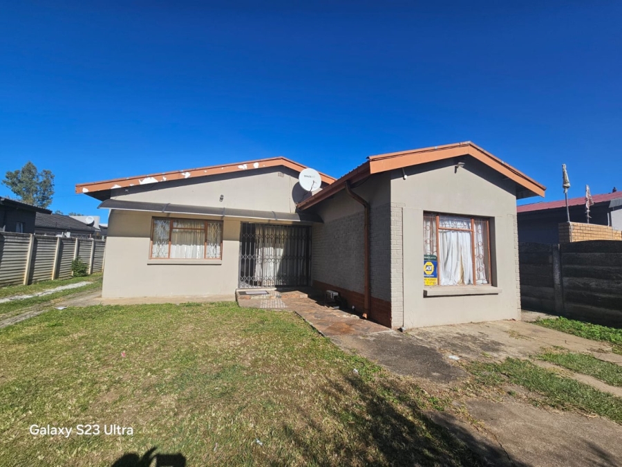 7 Bedroom Property for Sale in Lennoxton KwaZulu-Natal