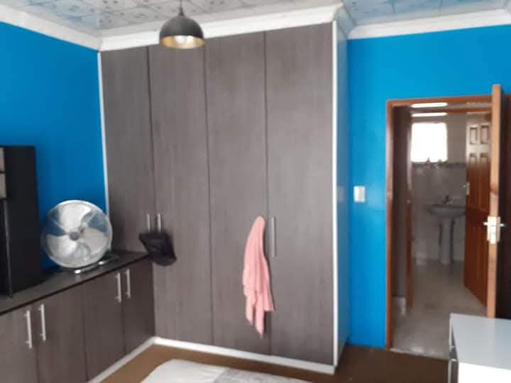 7 Bedroom Property for Sale in Lennoxton KwaZulu-Natal