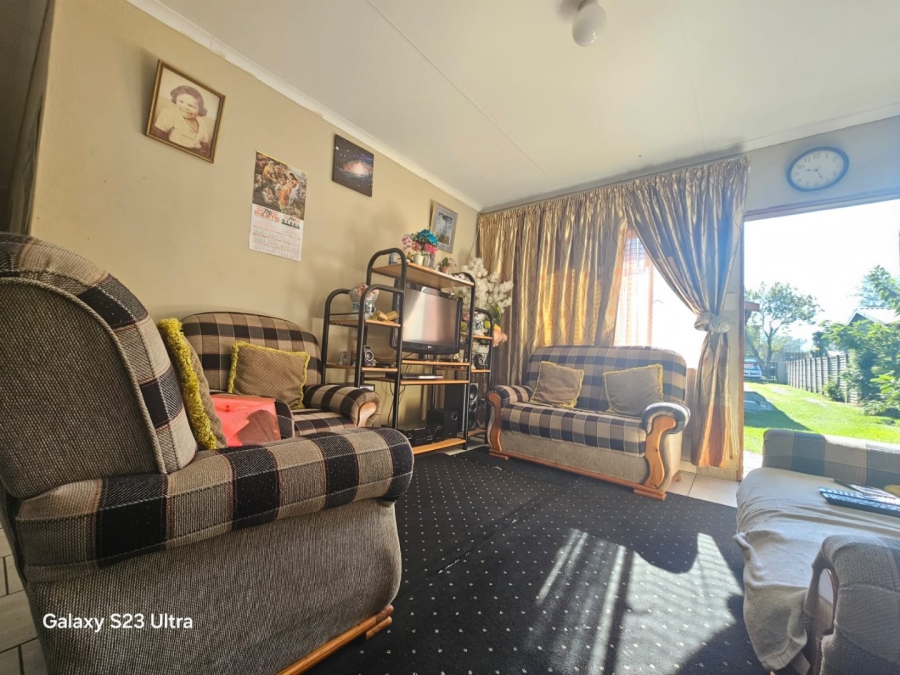 7 Bedroom Property for Sale in Lennoxton KwaZulu-Natal