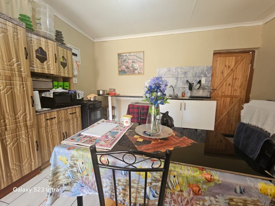 7 Bedroom Property for Sale in Lennoxton KwaZulu-Natal