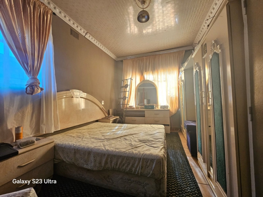 7 Bedroom Property for Sale in Lennoxton KwaZulu-Natal