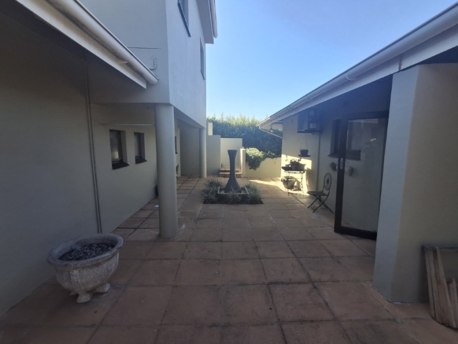 6 Bedroom Property for Sale in Ramsgate KwaZulu-Natal