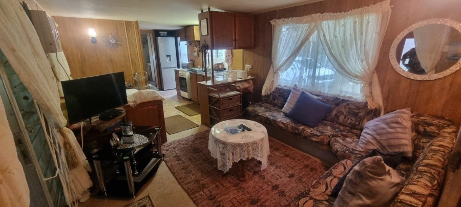 2 Bedroom Property for Sale in Winklespruit KwaZulu-Natal