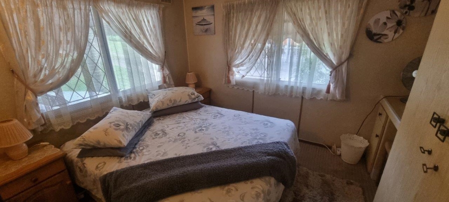 2 Bedroom Property for Sale in Winklespruit KwaZulu-Natal