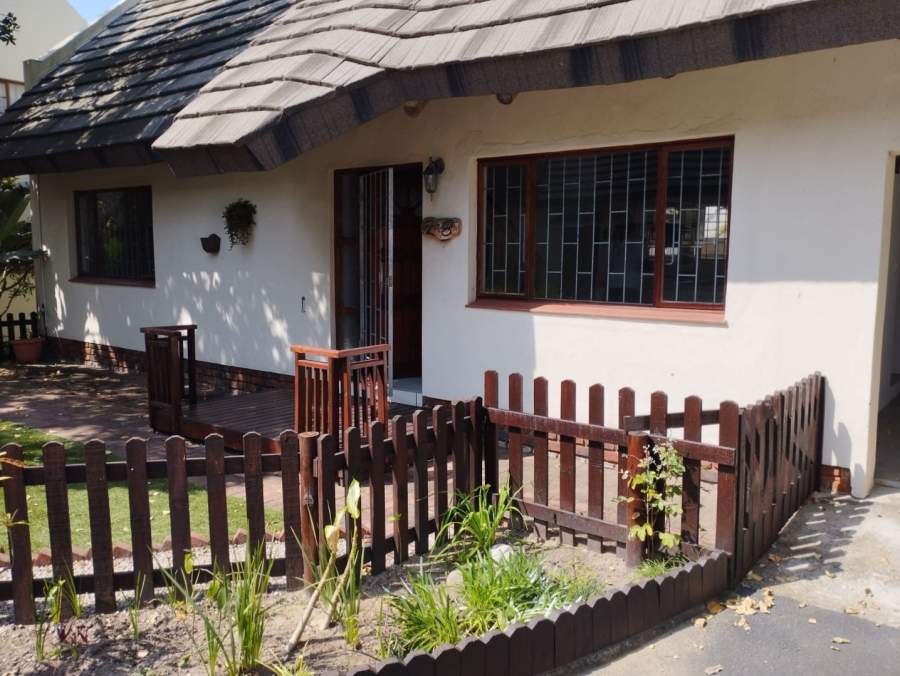 2 Bedroom Property for Sale in Southport KwaZulu-Natal