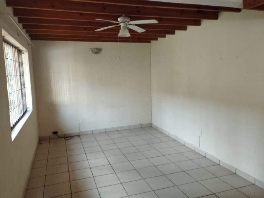 2 Bedroom Property for Sale in Southport KwaZulu-Natal