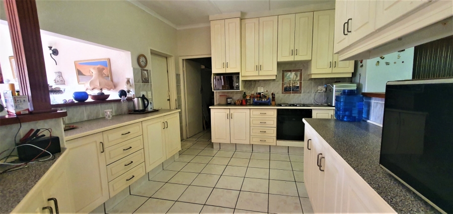 4 Bedroom Property for Sale in Umtentweni KwaZulu-Natal