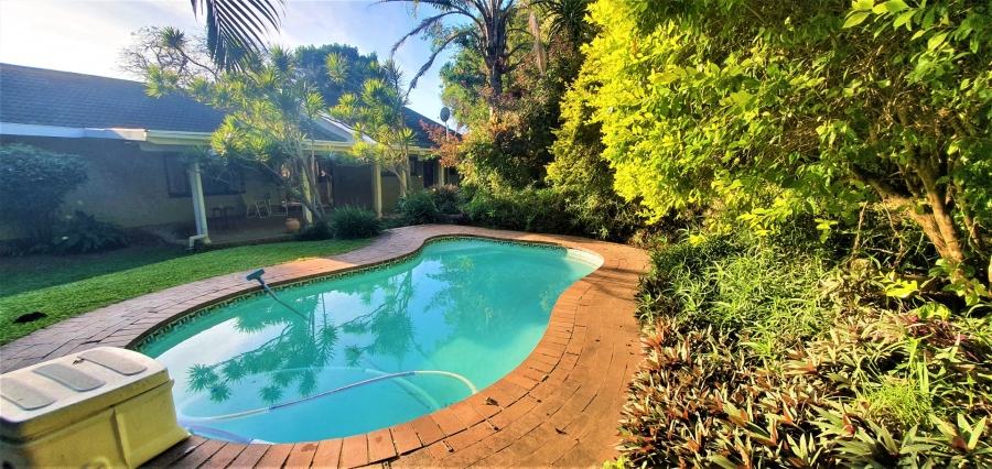 4 Bedroom Property for Sale in Umtentweni KwaZulu-Natal