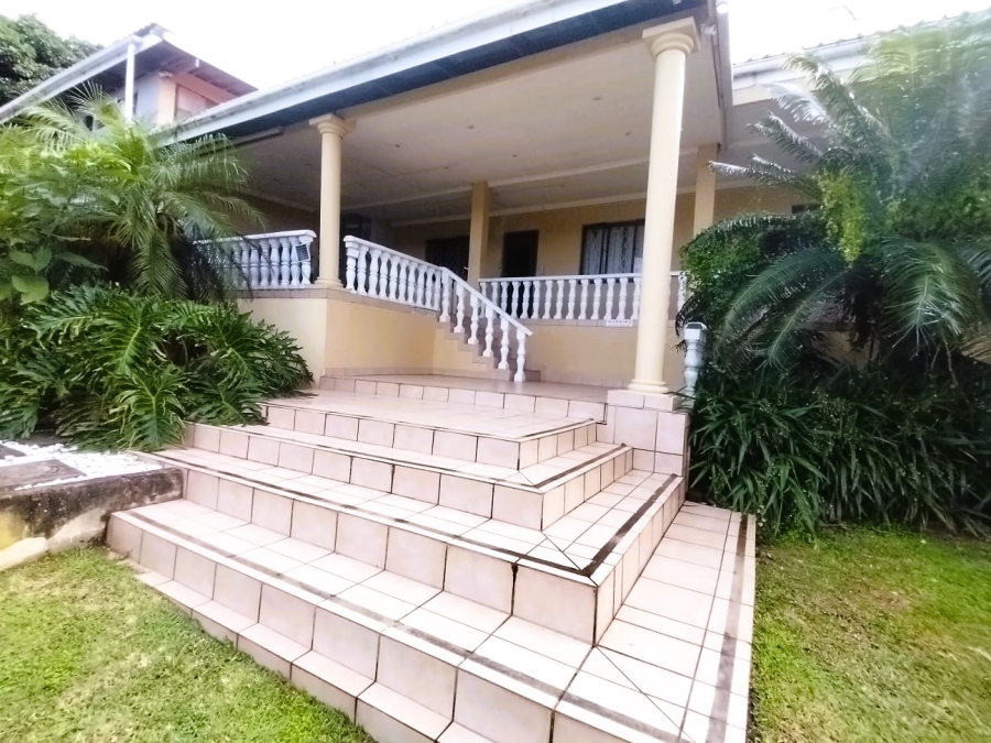 To Let 4 Bedroom Property for Rent in Pumula KwaZulu-Natal