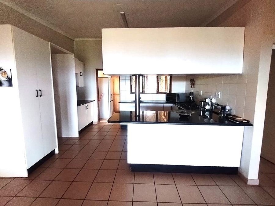 To Let 4 Bedroom Property for Rent in Pumula KwaZulu-Natal