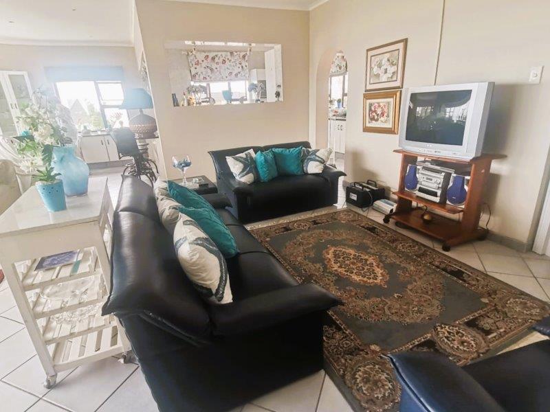 3 Bedroom Property for Sale in Manaba Beach KwaZulu-Natal