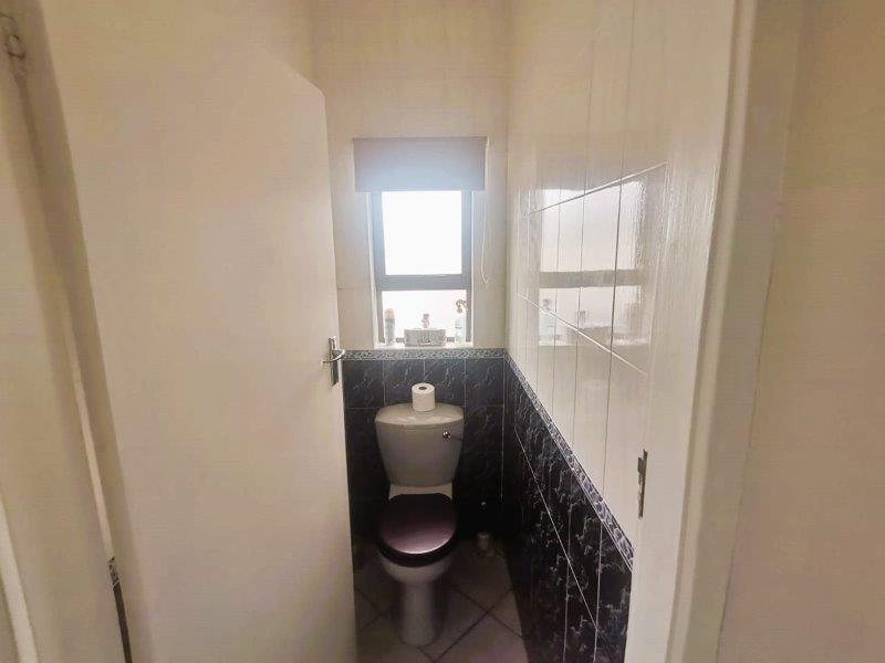 3 Bedroom Property for Sale in Manaba Beach KwaZulu-Natal