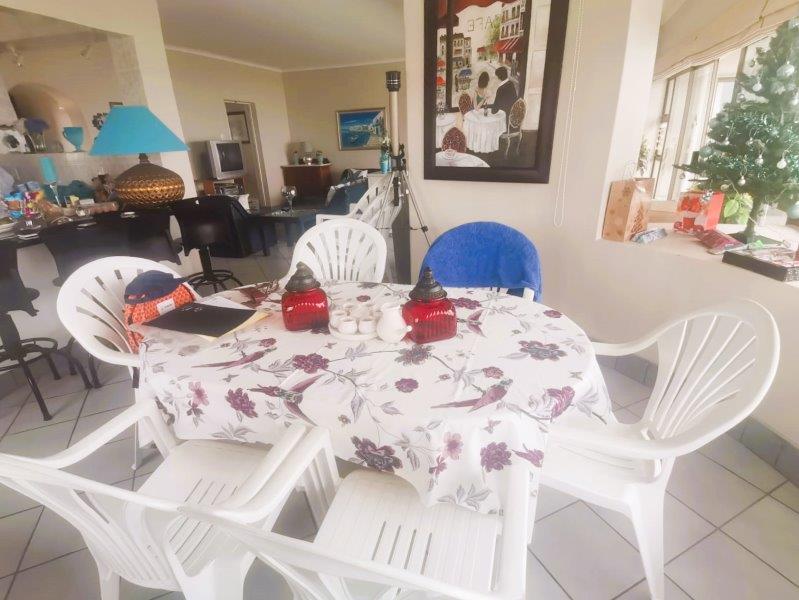 3 Bedroom Property for Sale in Manaba Beach KwaZulu-Natal
