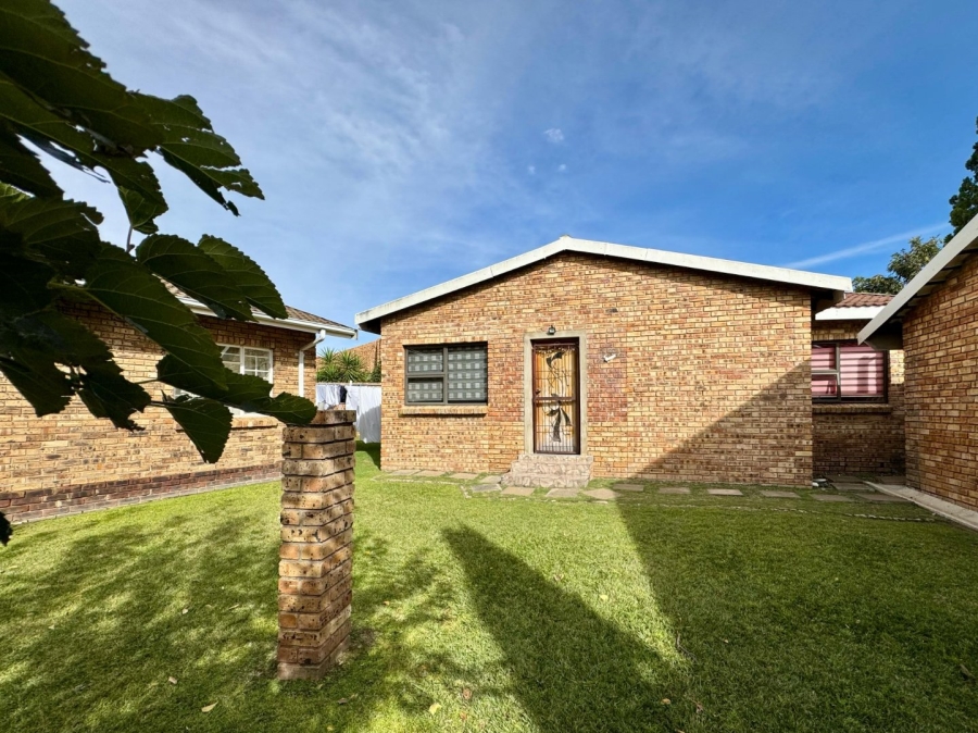 3 Bedroom Property for Sale in Newcastle KwaZulu-Natal