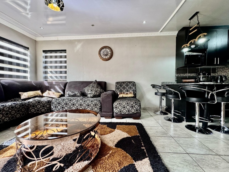 3 Bedroom Property for Sale in Newcastle KwaZulu-Natal