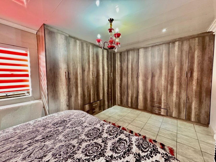 3 Bedroom Property for Sale in Newcastle KwaZulu-Natal