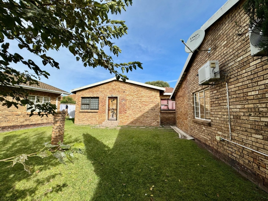 3 Bedroom Property for Sale in Newcastle KwaZulu-Natal