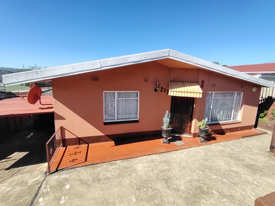 3 Bedroom Property for Sale in Newholme KwaZulu-Natal