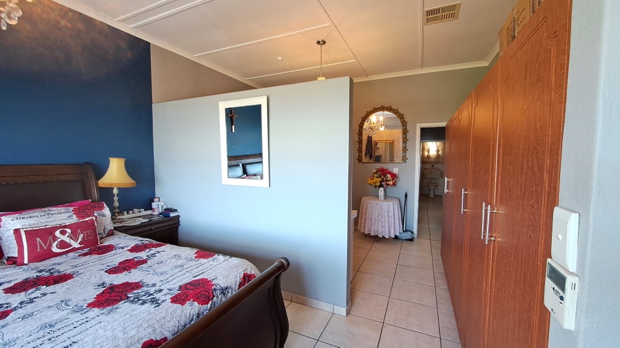4 Bedroom Property for Sale in Glenmore KwaZulu-Natal