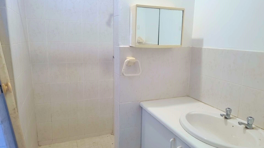 To Let 5 Bedroom Property for Rent in Pelham KwaZulu-Natal