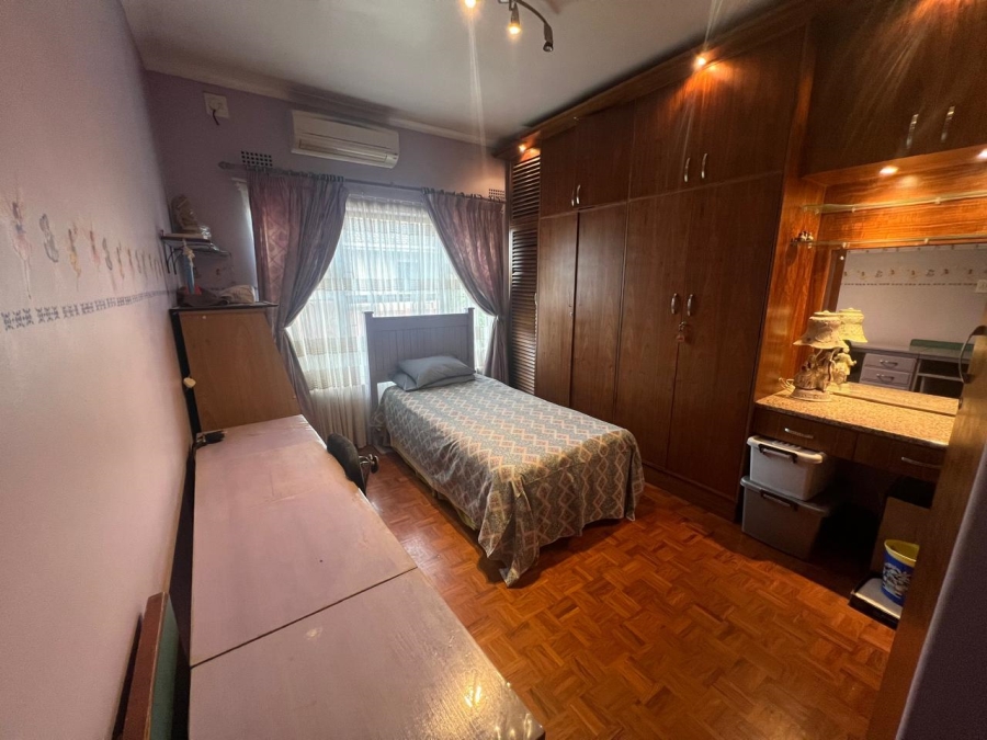 7 Bedroom Property for Sale in Reservoir Hills KwaZulu-Natal