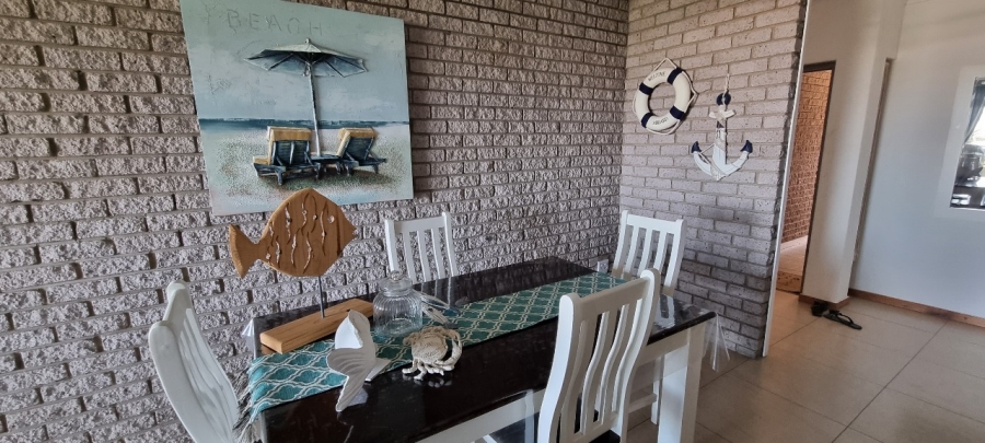 3 Bedroom Property for Sale in Uvongo Beach KwaZulu-Natal