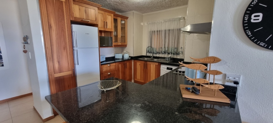 3 Bedroom Property for Sale in Uvongo Beach KwaZulu-Natal