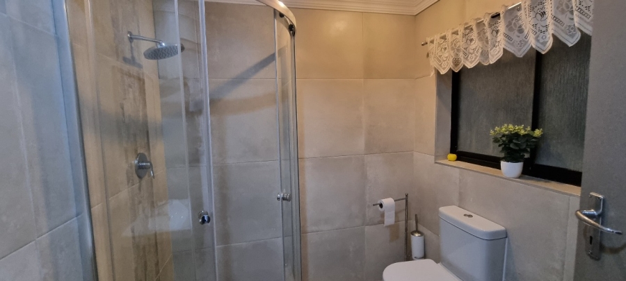 3 Bedroom Property for Sale in Uvongo Beach KwaZulu-Natal