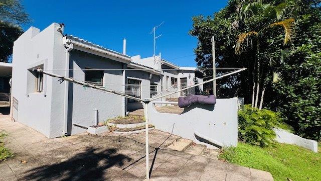 3 Bedroom Property for Sale in Uvongo KwaZulu-Natal