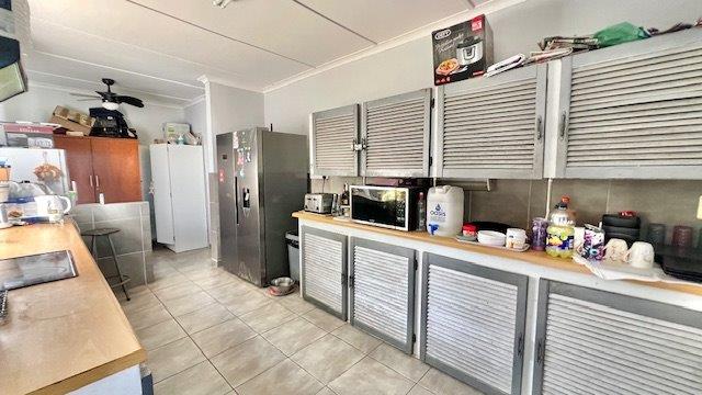 3 Bedroom Property for Sale in Uvongo KwaZulu-Natal