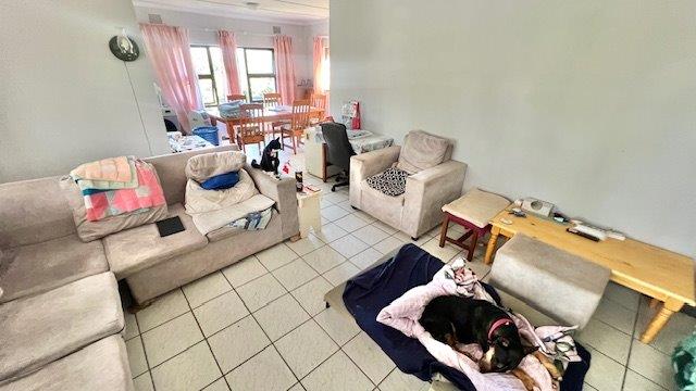3 Bedroom Property for Sale in Uvongo KwaZulu-Natal