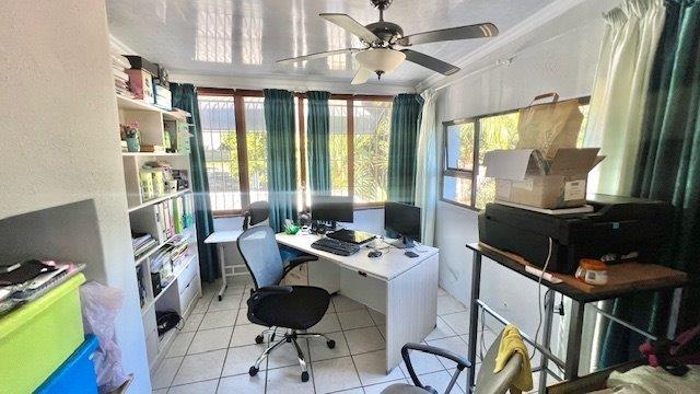 3 Bedroom Property for Sale in Uvongo KwaZulu-Natal