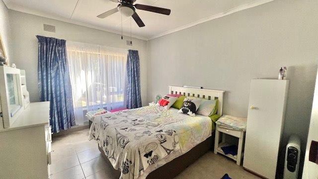 3 Bedroom Property for Sale in Uvongo KwaZulu-Natal