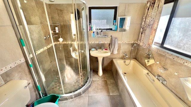 3 Bedroom Property for Sale in Uvongo KwaZulu-Natal