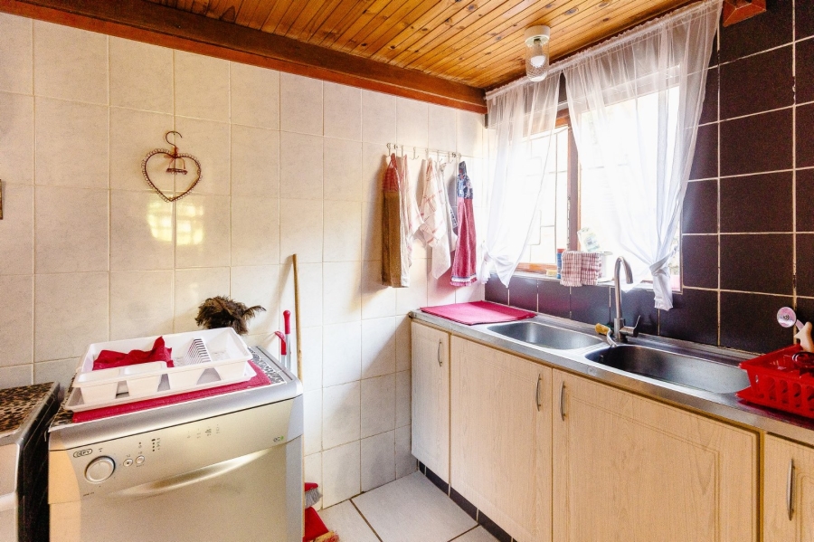 4 Bedroom Property for Sale in Shelly Beach KwaZulu-Natal