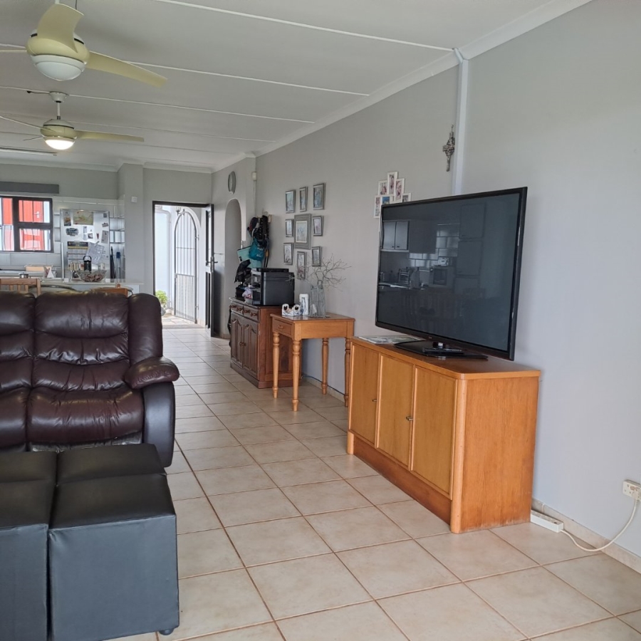 6 Bedroom Property for Sale in Scottburgh Central KwaZulu-Natal