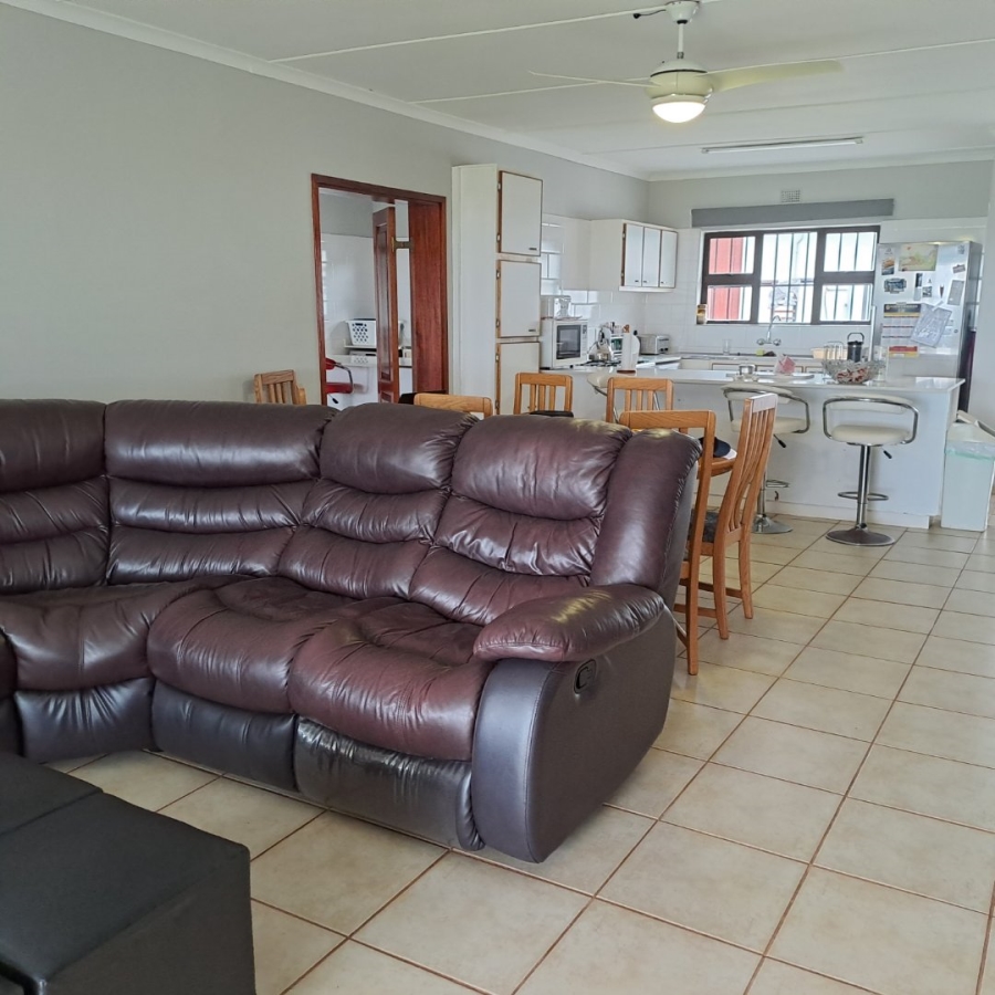 6 Bedroom Property for Sale in Scottburgh Central KwaZulu-Natal