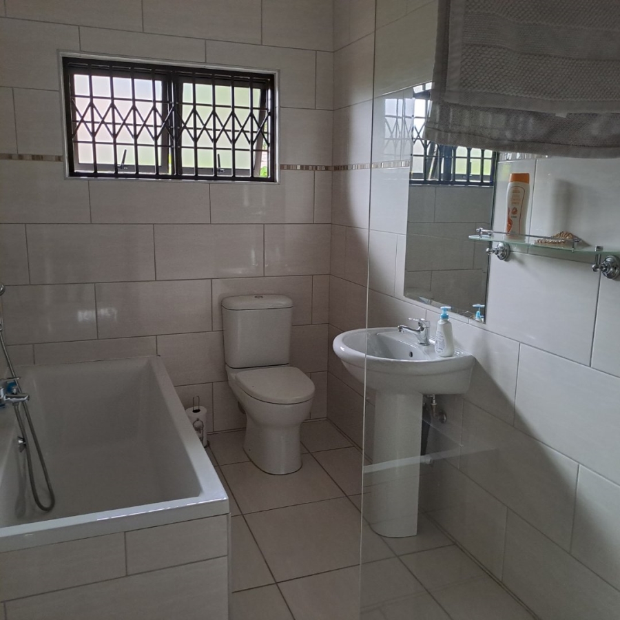 6 Bedroom Property for Sale in Scottburgh Central KwaZulu-Natal