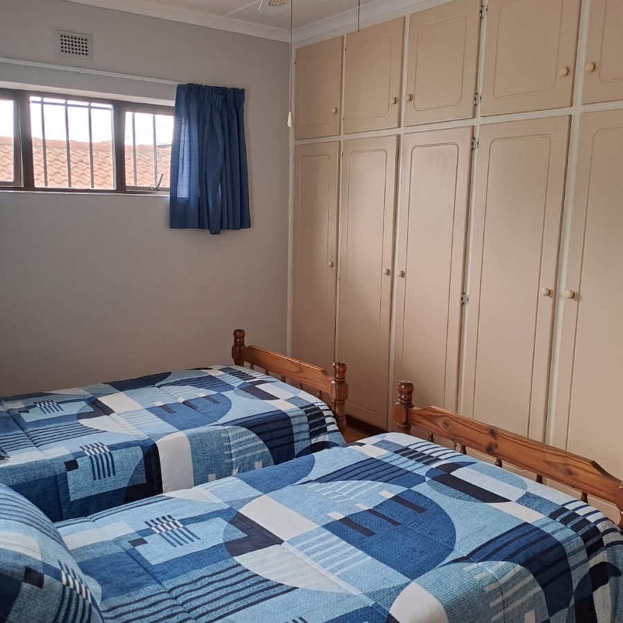 6 Bedroom Property for Sale in Scottburgh Central KwaZulu-Natal