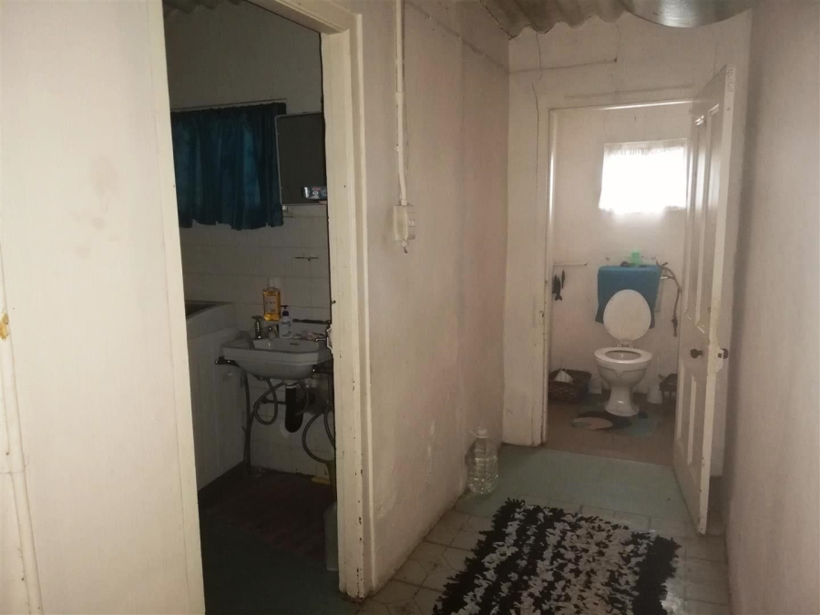 6 Bedroom Property for Sale in Anerley KwaZulu-Natal