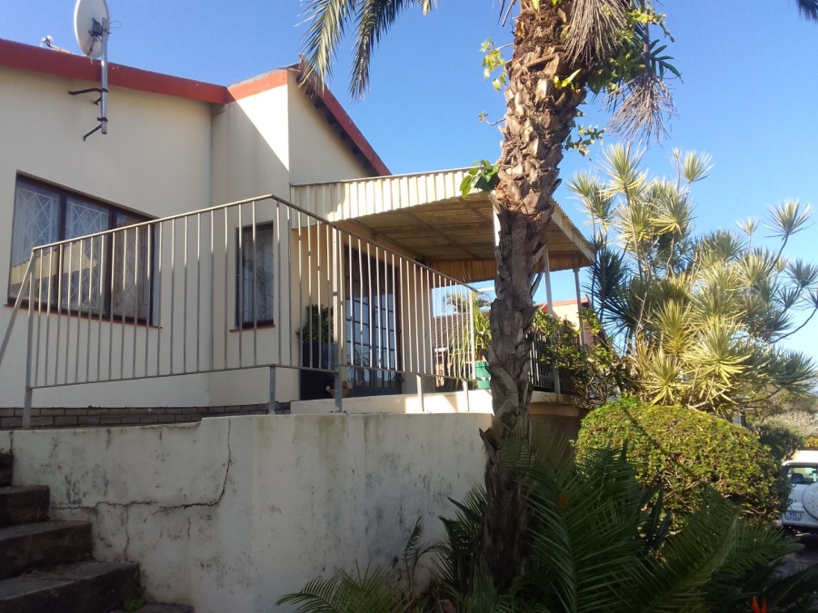 2 Bedroom Property for Sale in Hibberdene KwaZulu-Natal