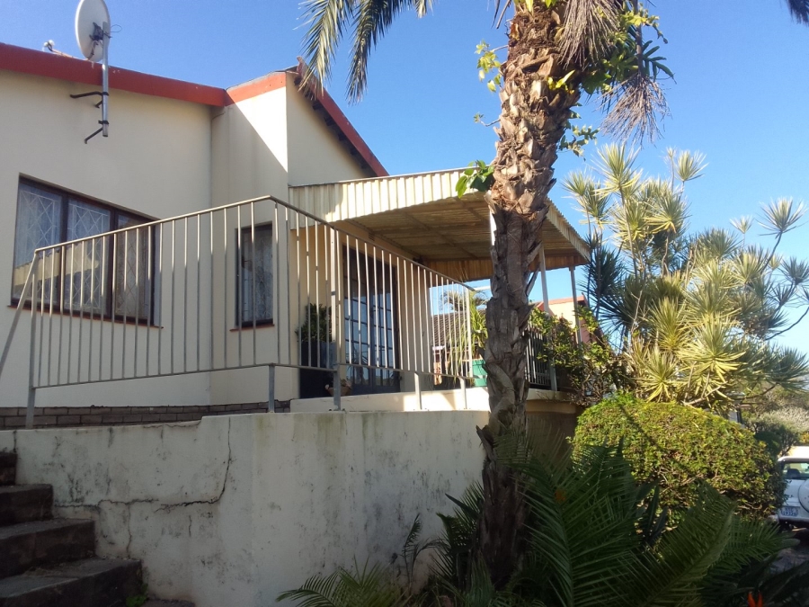 2 Bedroom Property for Sale in Hibberdene KwaZulu-Natal