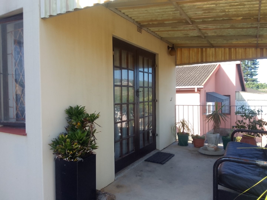 2 Bedroom Property for Sale in Hibberdene KwaZulu-Natal