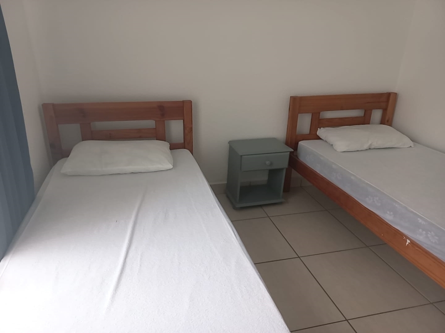 2 Bedroom Property for Sale in Uvongo KwaZulu-Natal