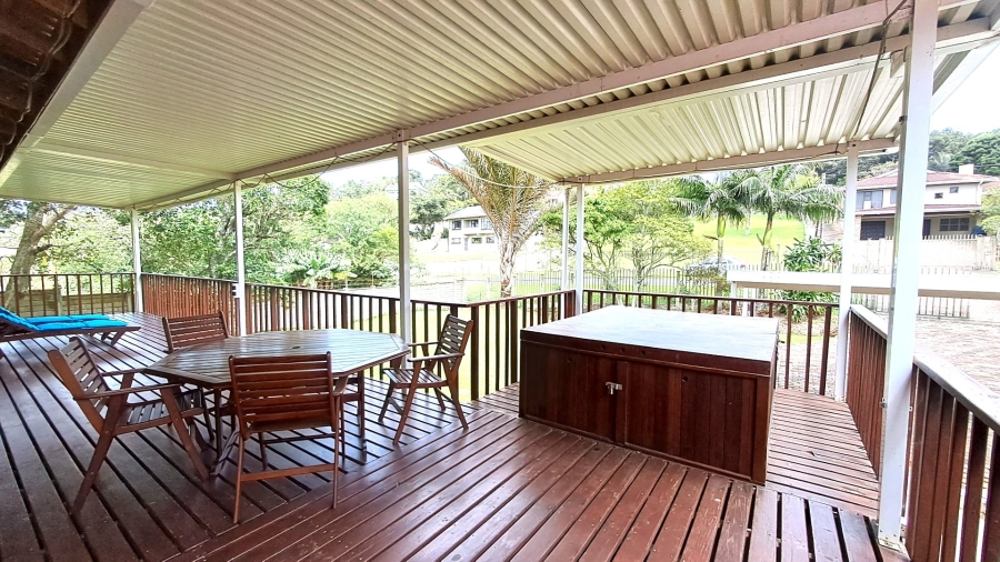 4 Bedroom Property for Sale in Leisure Bay KwaZulu-Natal