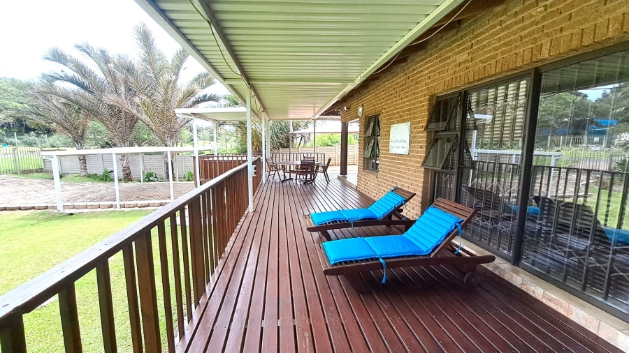 4 Bedroom Property for Sale in Leisure Bay KwaZulu-Natal