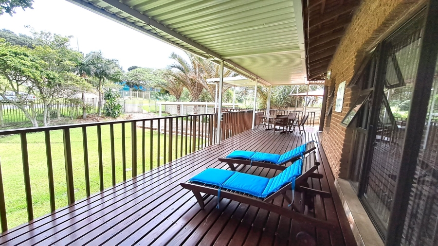 4 Bedroom Property for Sale in Leisure Bay KwaZulu-Natal