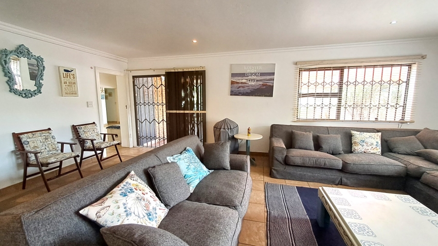 4 Bedroom Property for Sale in Leisure Bay KwaZulu-Natal