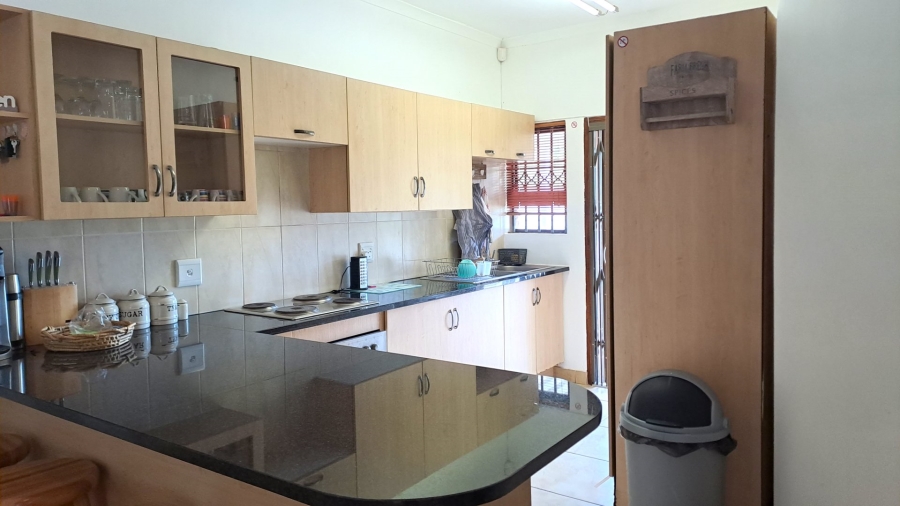 4 Bedroom Property for Sale in Leisure Bay KwaZulu-Natal